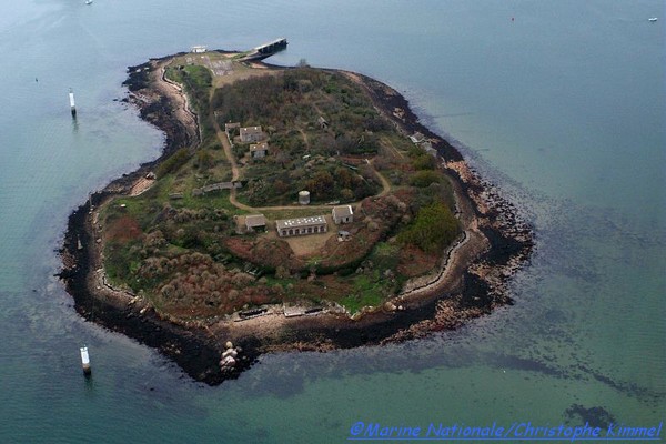 L’îlot Saint Michel au large de Lorient: terrain préféré des instructeurs pour nous affamer sans possibilité de s’échapper